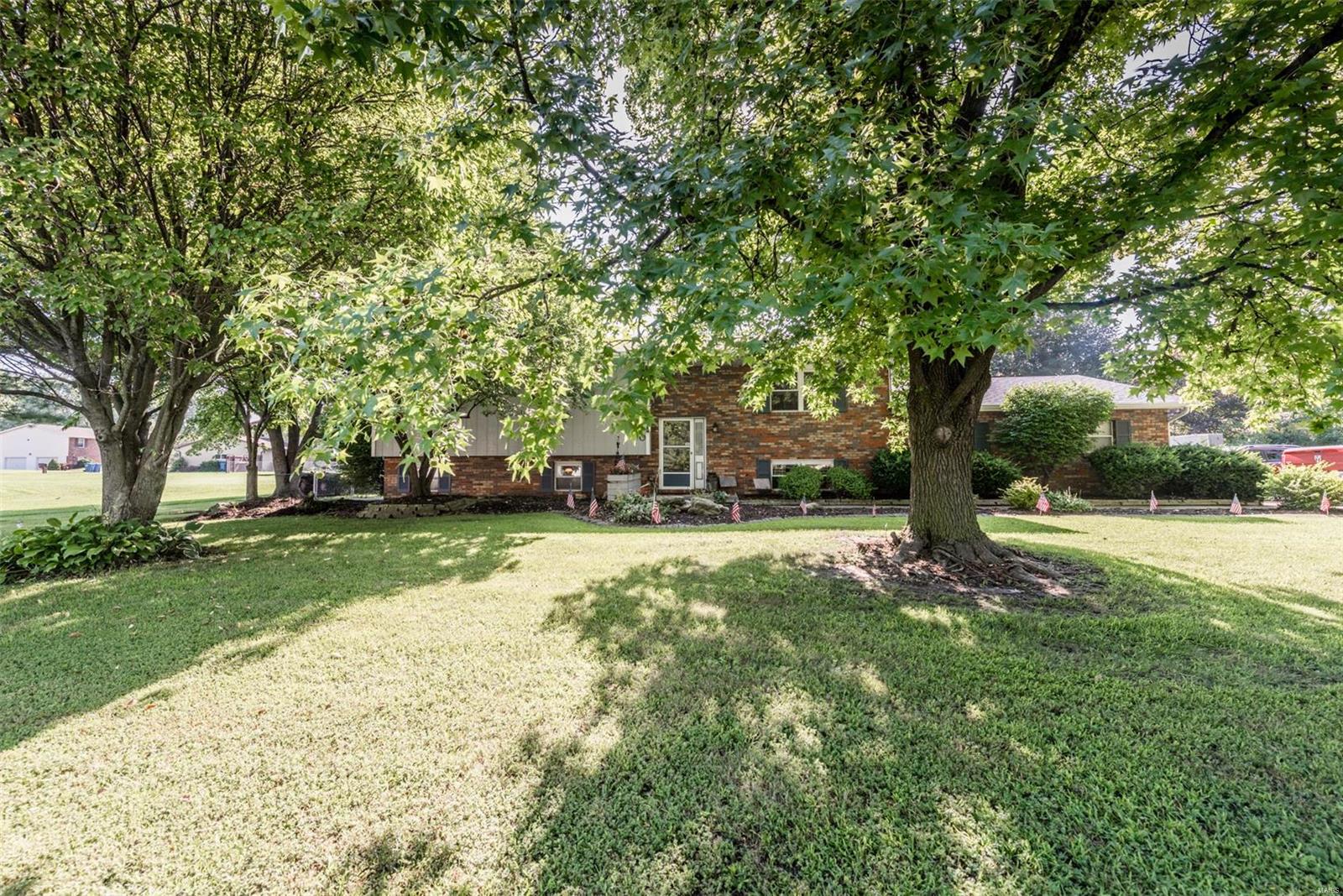 110 Olde Farm Road Troy, IL 62294 - Photo 49 of 81 Gallery Image 49