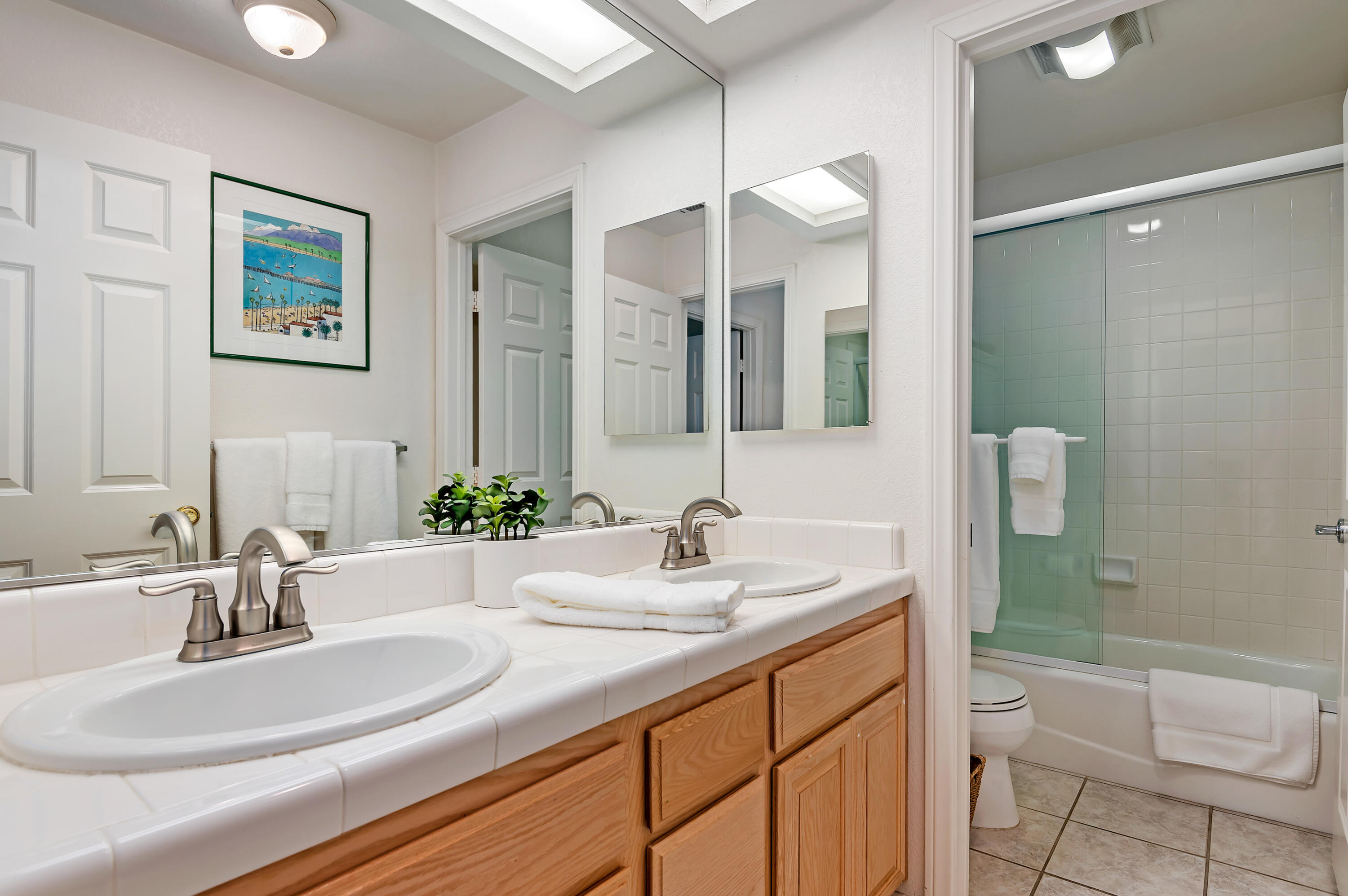 3723 Hitchcock Ranch Road Santa Barbara, CA 93105 - Photo 17 of 25 Guest Bathroom Entry Level