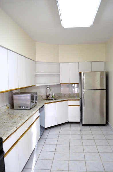 1077 River Road Edgewater, NJ 07020 - Photo 4 of 7