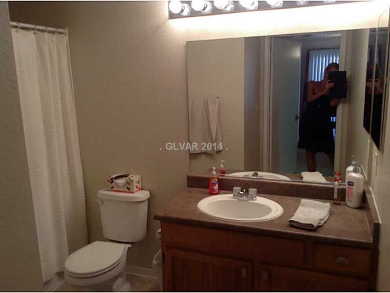 9620 West Russell Road, Unit 1015 Las Vegas, NV 89148 - Photo 12 of 22 Bathroom. GOOD COUNTER SPACE IN BATHROOM!