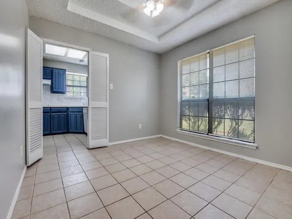 $1,950 | 1228 Cliff Trail, DeSoto, TX 75115