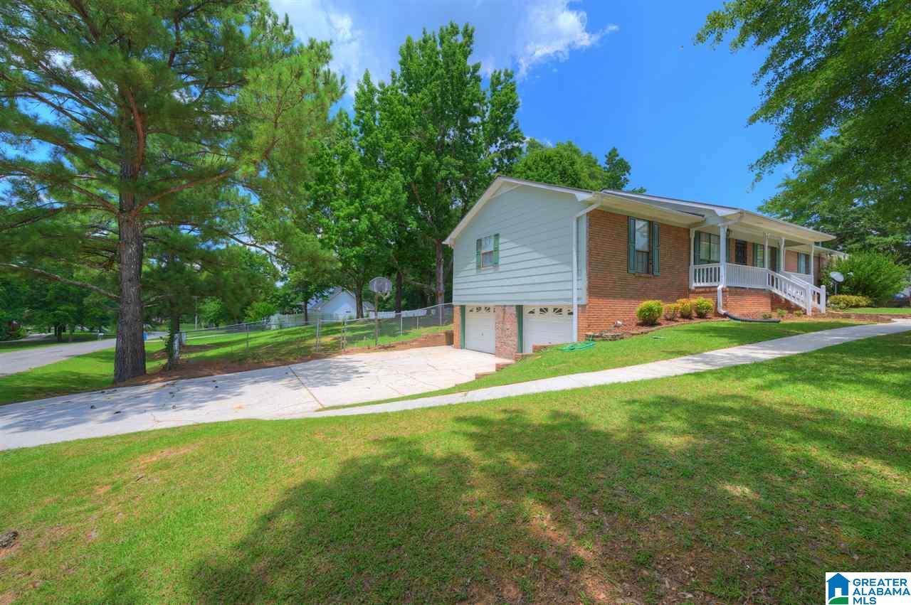 742 Cherrybrook Road Kimberly, AL 35091 - Photo 3 of 25