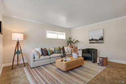 $995,000 | 957 McNear Avenue, Petaluma, CA 94952