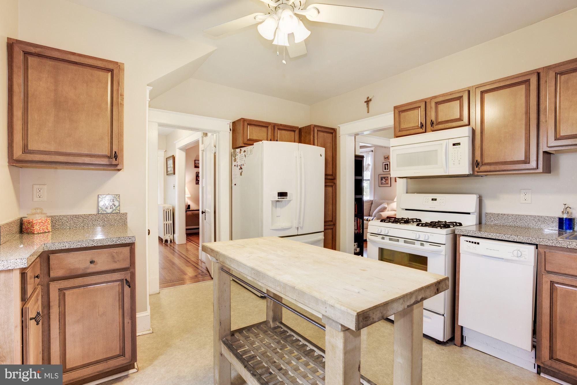 3606 Hilmar Road Baltimore, MD 21244 - Photo 13 of 25 Kitchen