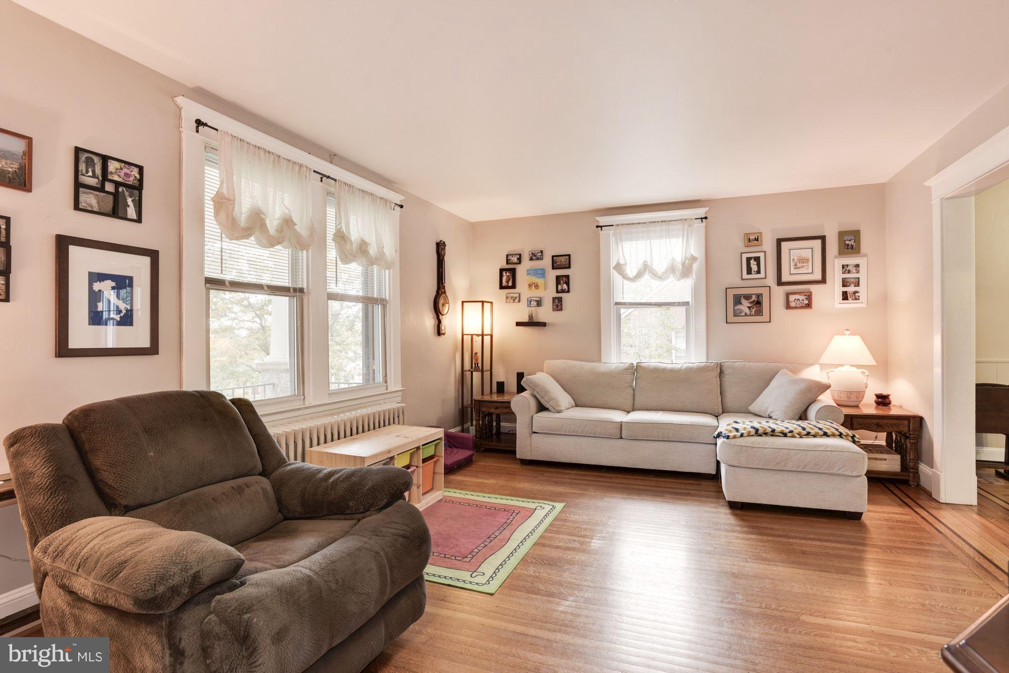 3606 Hilmar Road Baltimore, MD 21244 - Photo 4 of 25 Living Room