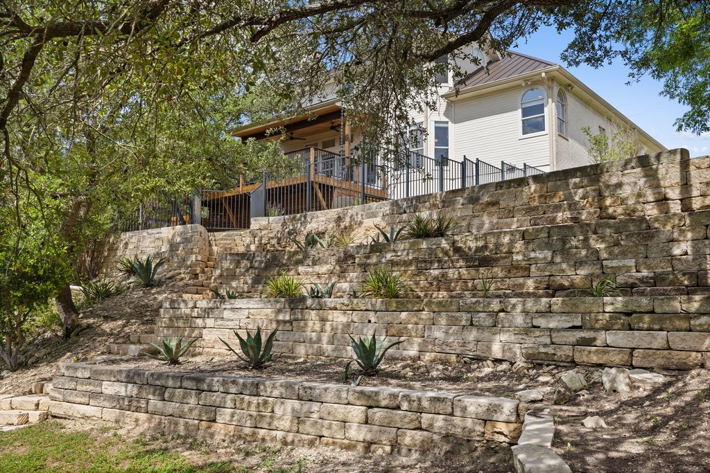 17133 Majestic Ridge Road Austin, TX 78738 - Photo 34 of 40