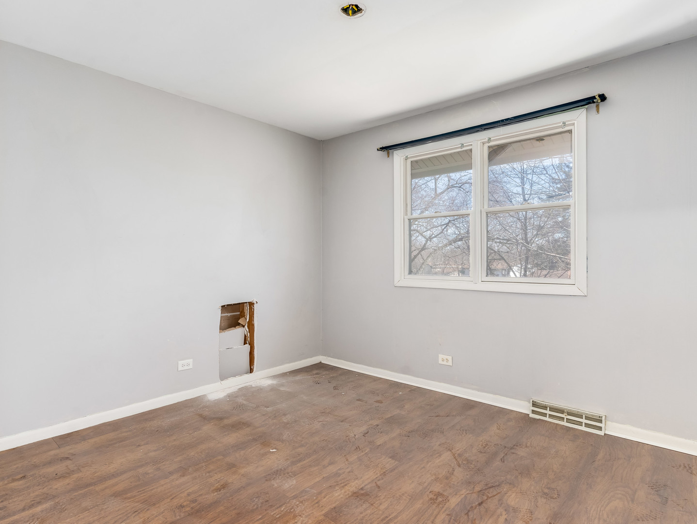 555 Monroe Road Bolingbrook, IL 60440 - Photo 10 of 18 Gallery Image 10