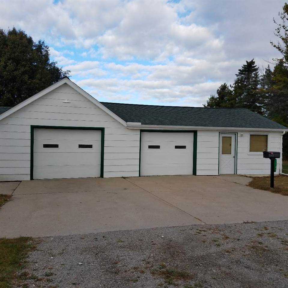 1147 North Carter Road Linwood, MI 48634 - Photo 2 of 13 Gallery Image 2