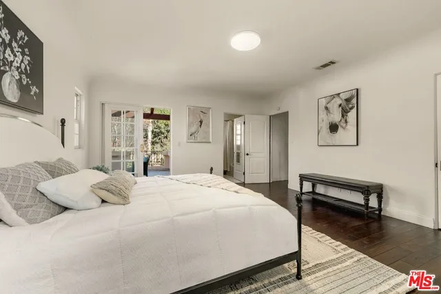 $3,400,000 | 828 South Sunset Canyon Drive, Burbank, CA 91501