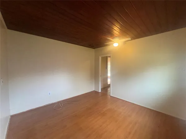 $1,550 | 729 Crestwood Drive, Winter Haven, FL 33881