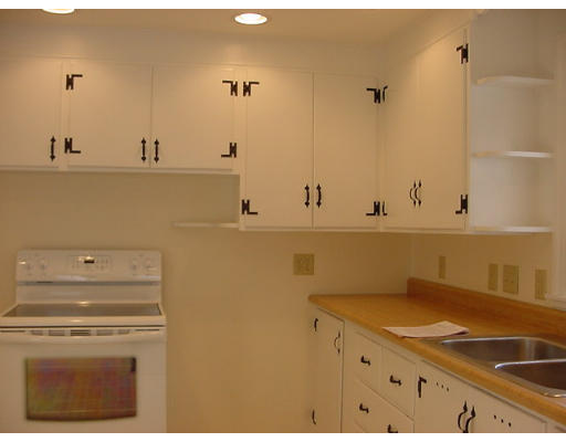 5 Winston Road Worcester, MA 01606 - Photo 3 of 4 Gallery Image 3
