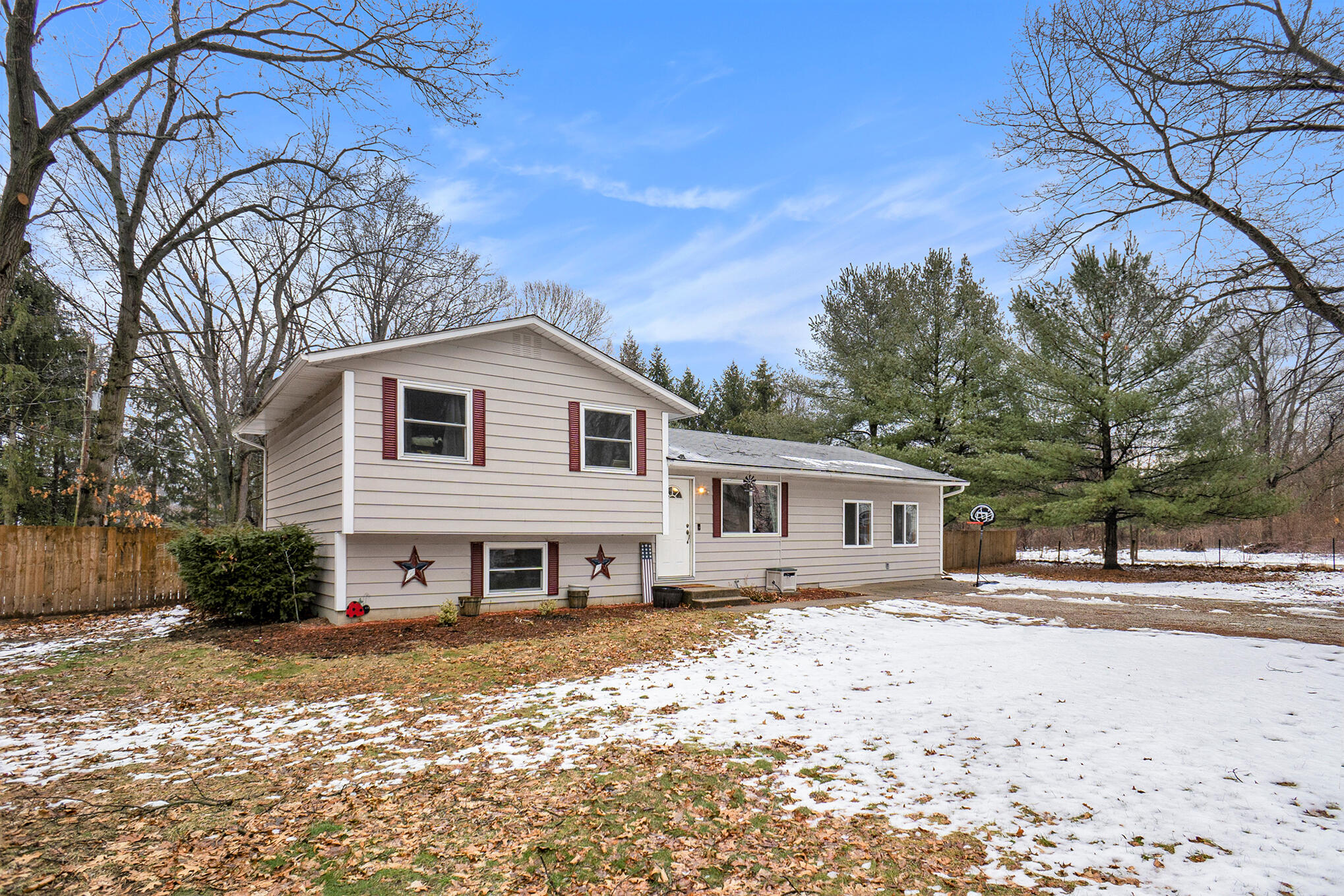14070 Riverside Drive Constantine, MI 49042 - Photo 1 of 25 DSC05002