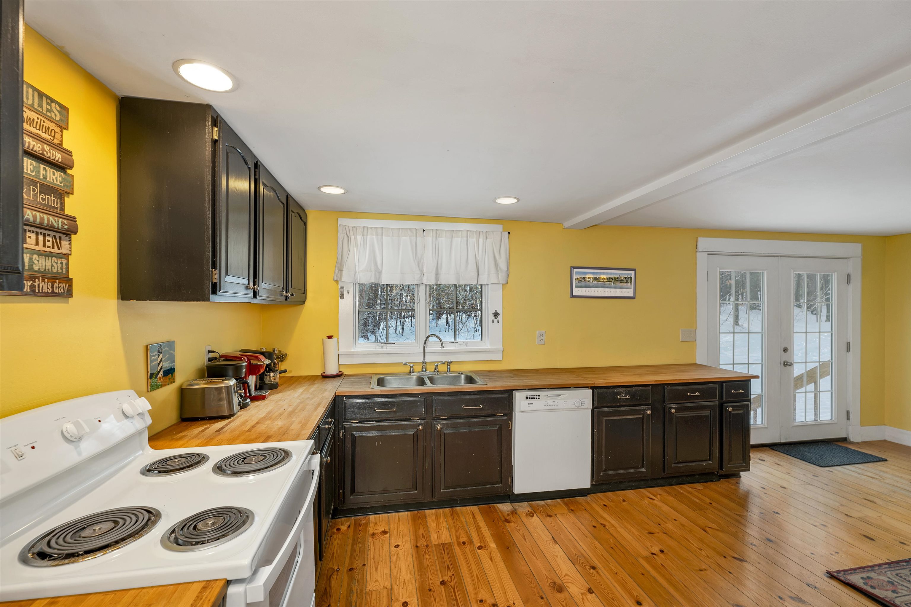 100 Clark Road Wolfeboro, NH 03894 - Photo 10 of 32 Gallery Image 10