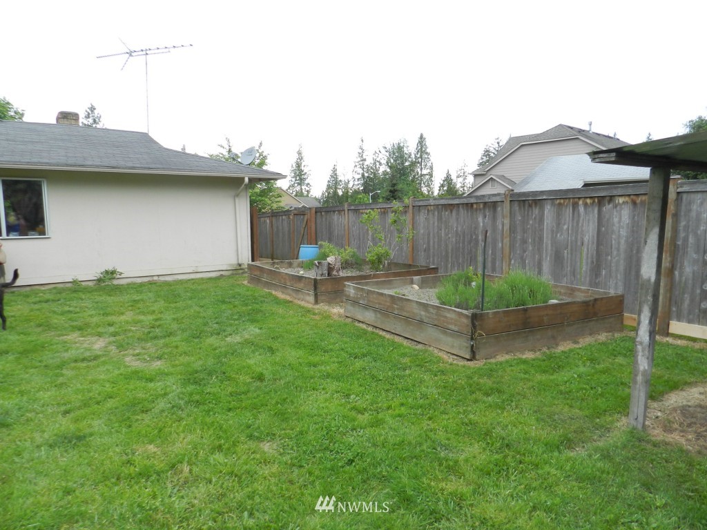 19209 29th Avenue Southeast Bothell, WA 98012 - Photo 14 of 17 Gallery Image 14