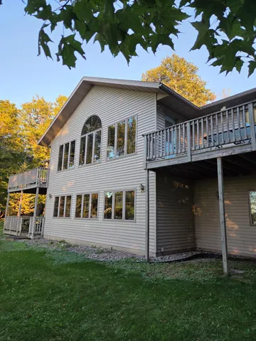 $995,000 | 39223 East Union Drive, Erskine, MN 56535