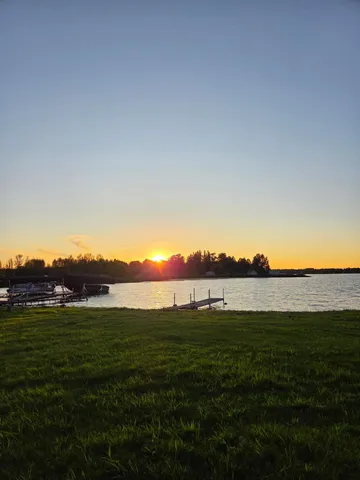 $995,000 | 39223 East Union Drive, Erskine, MN 56535