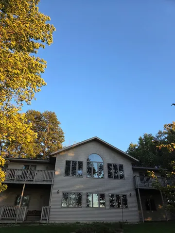 $995,000 | 39223 East Union Drive, Erskine, MN 56535