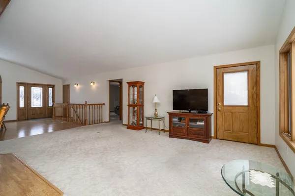 $995,000 | 39233 East Union Drive, Erskine, MN 56535