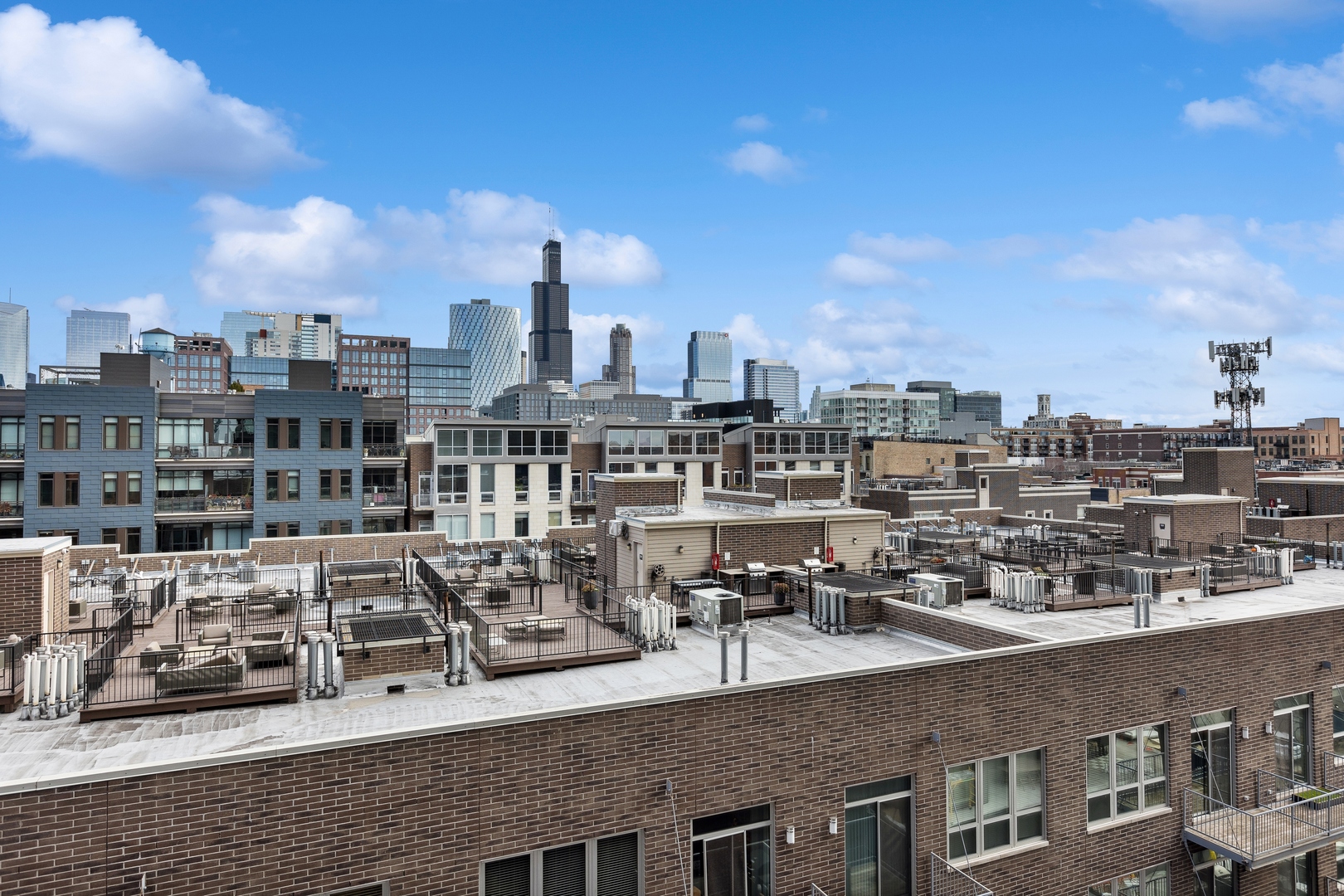 21 North May Street, Unit 502 Chicago, IL 60607 - Photo 12 of 37