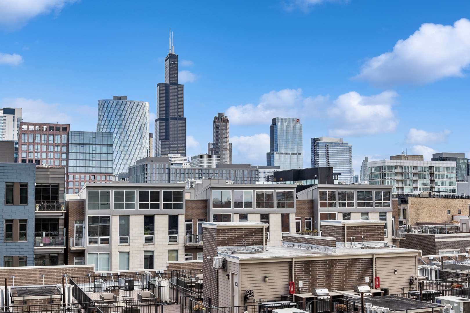 21 North May Street, Unit 502 Chicago, IL 60607 - Photo 13 of 37