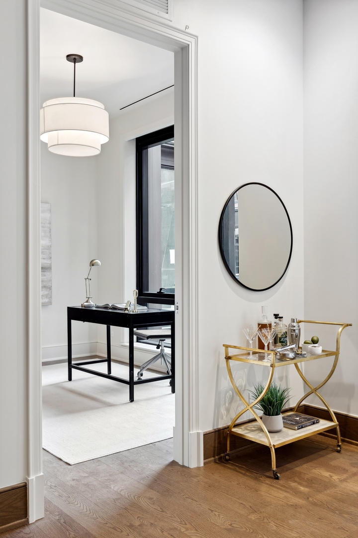 21 North May Street, Unit 502 Chicago, IL 60607 - Photo 20 of 37