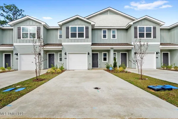 $1,875 | 12314 Sinclair Drive, Gulfport, MS 39503