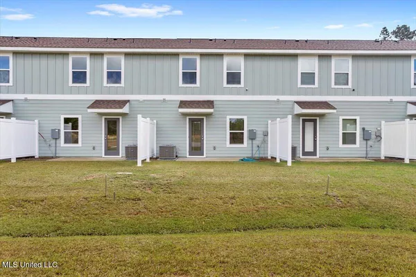 $1,875 | 12314 Sinclair Drive, Gulfport, MS 39503