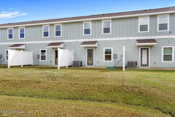 $1,875 | 12314 Sinclair Drive, Gulfport, MS 39503