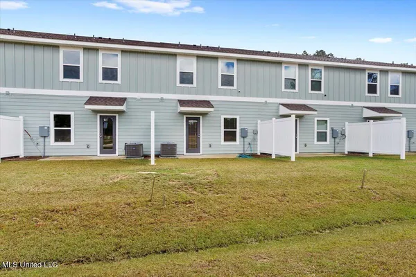 $1,875 | 12314 Sinclair Drive, Gulfport, MS 39503