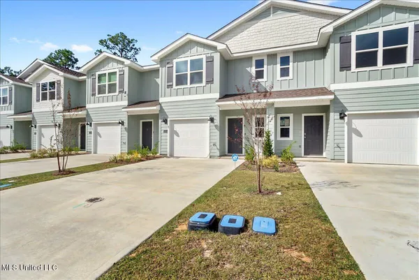 $1,875 | 12314 Sinclair Drive, Gulfport, MS 39503