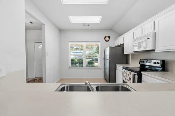 $275,000 | 7118 Meadow Hawk Court, Houston, TX 77041