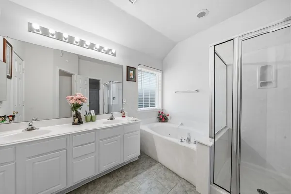 $275,000 | 7118 Meadow Hawk Court, Houston, TX 77041
