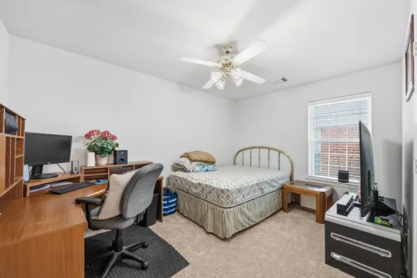 $275,000 | 7118 Meadow Hawk Court, Houston, TX 77041