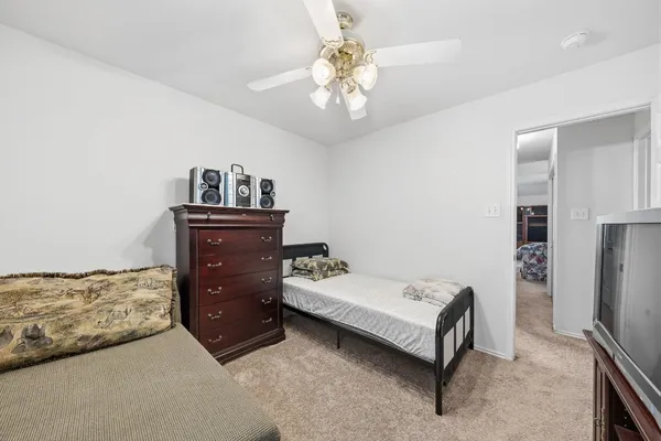$275,000 | 7118 Meadow Hawk Court, Houston, TX 77041