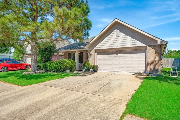 $275,000 | 7118 Meadow Hawk Court, Houston, TX 77041