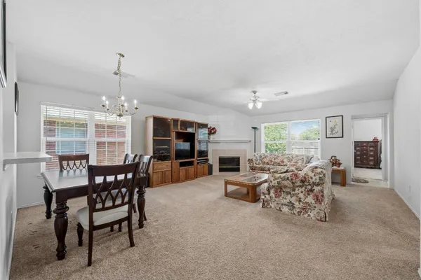 $275,000 | 7118 Meadow Hawk Court, Houston, TX 77041