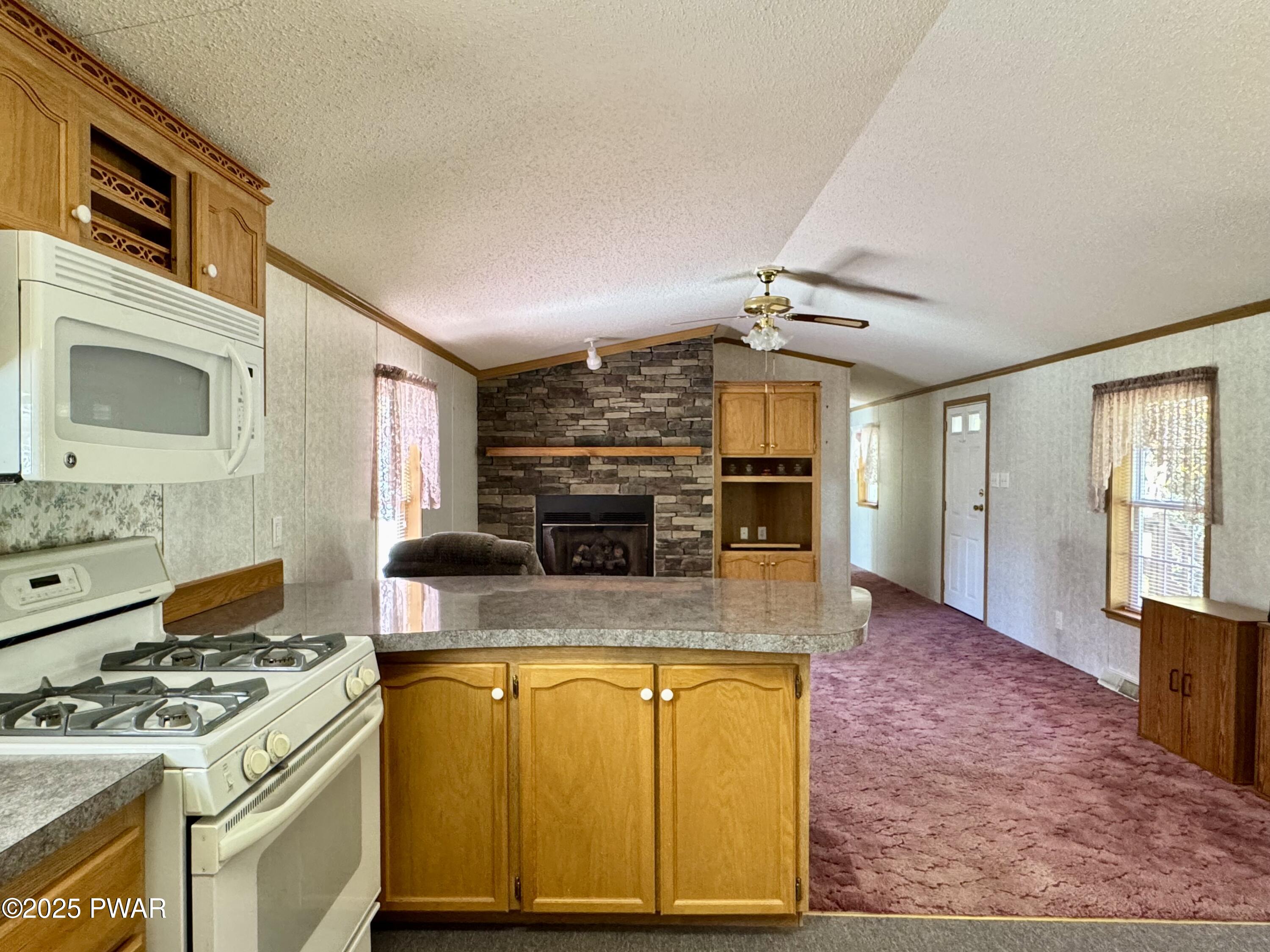 39 Cherry Hill Road Honesdale, PA 18431 - Photo 3 of 19