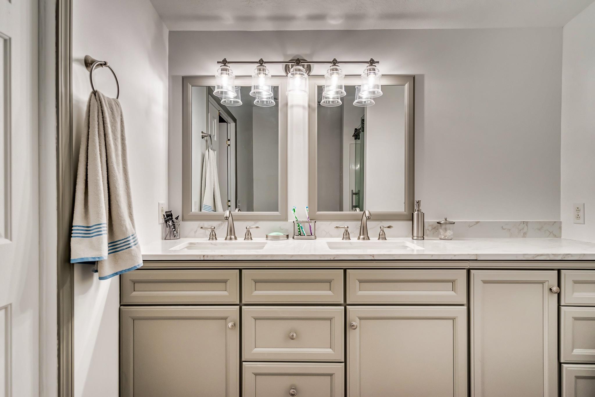 258 Clear Springs Road Harriman, TN 37748 - Photo 14 of 34 MASTER BATHROOM 1
