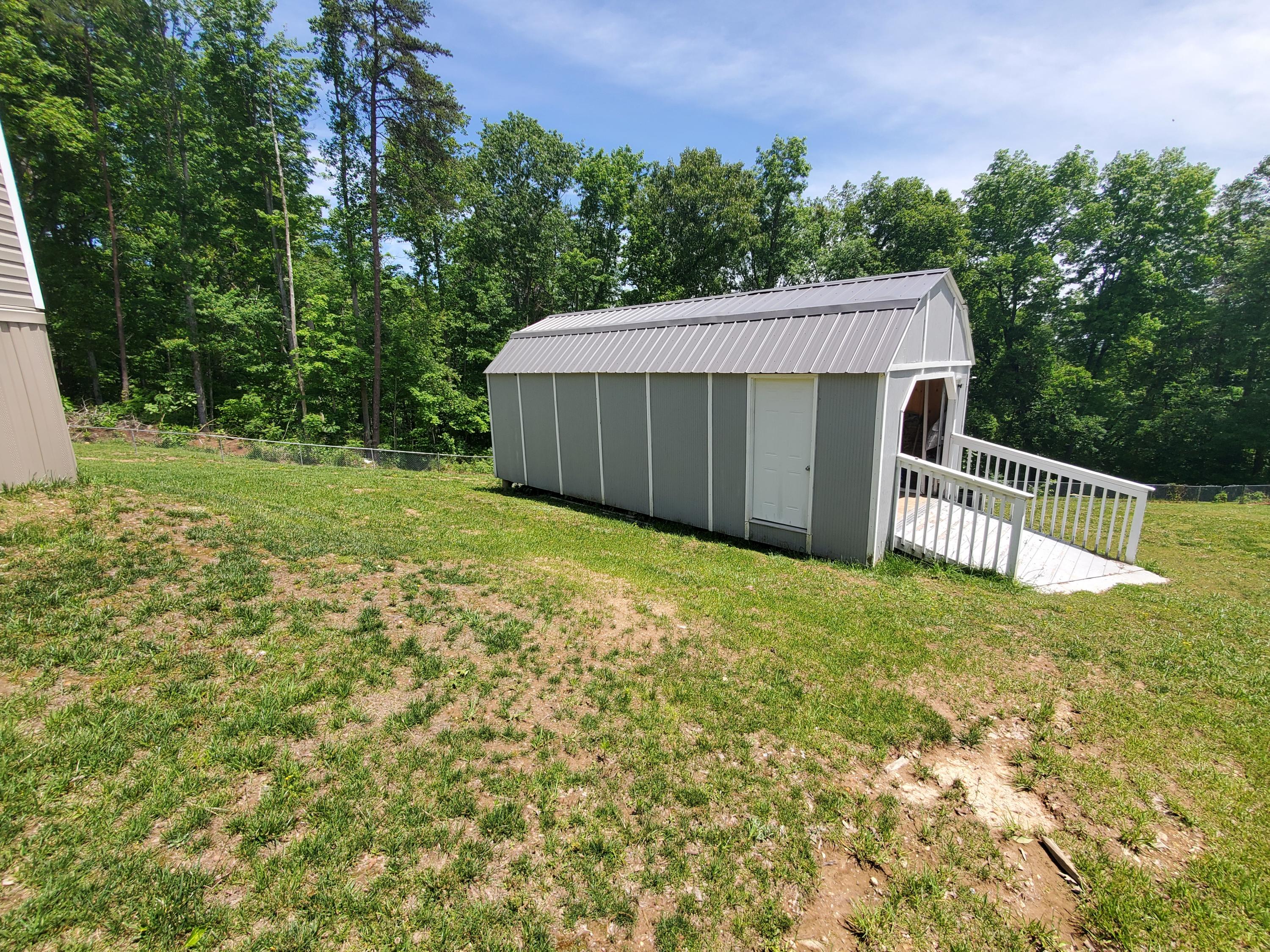 258 Clear Springs Road Harriman, TN 37748 - Photo 26 of 34 SHED 2