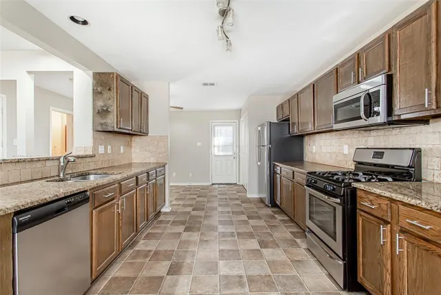 $1,850 | 10818 Sharondale Lane, Dallas, TX 75228