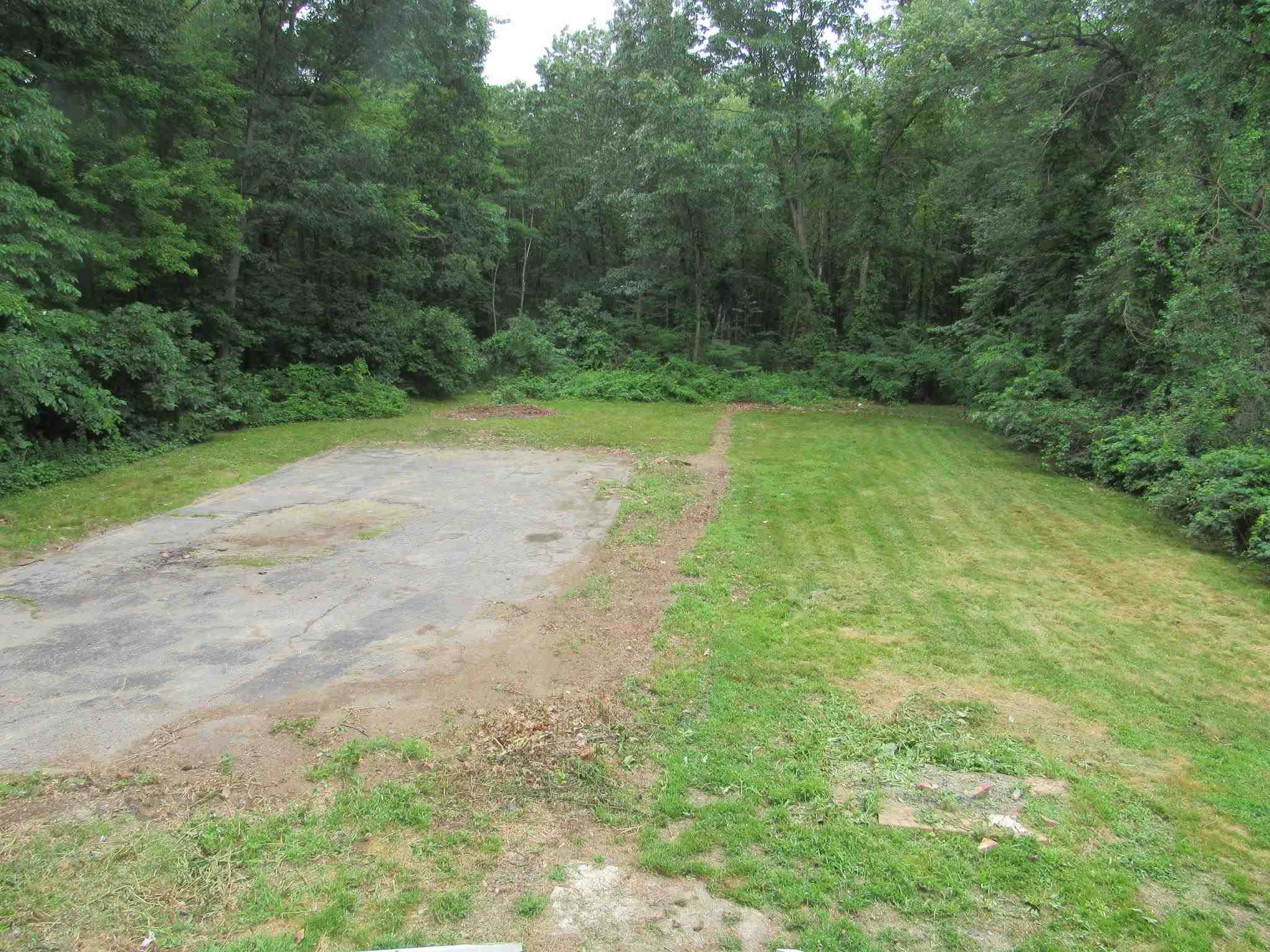 56 Stonehenge Road Londonderry, NH 03053 - Photo 20 of 24
