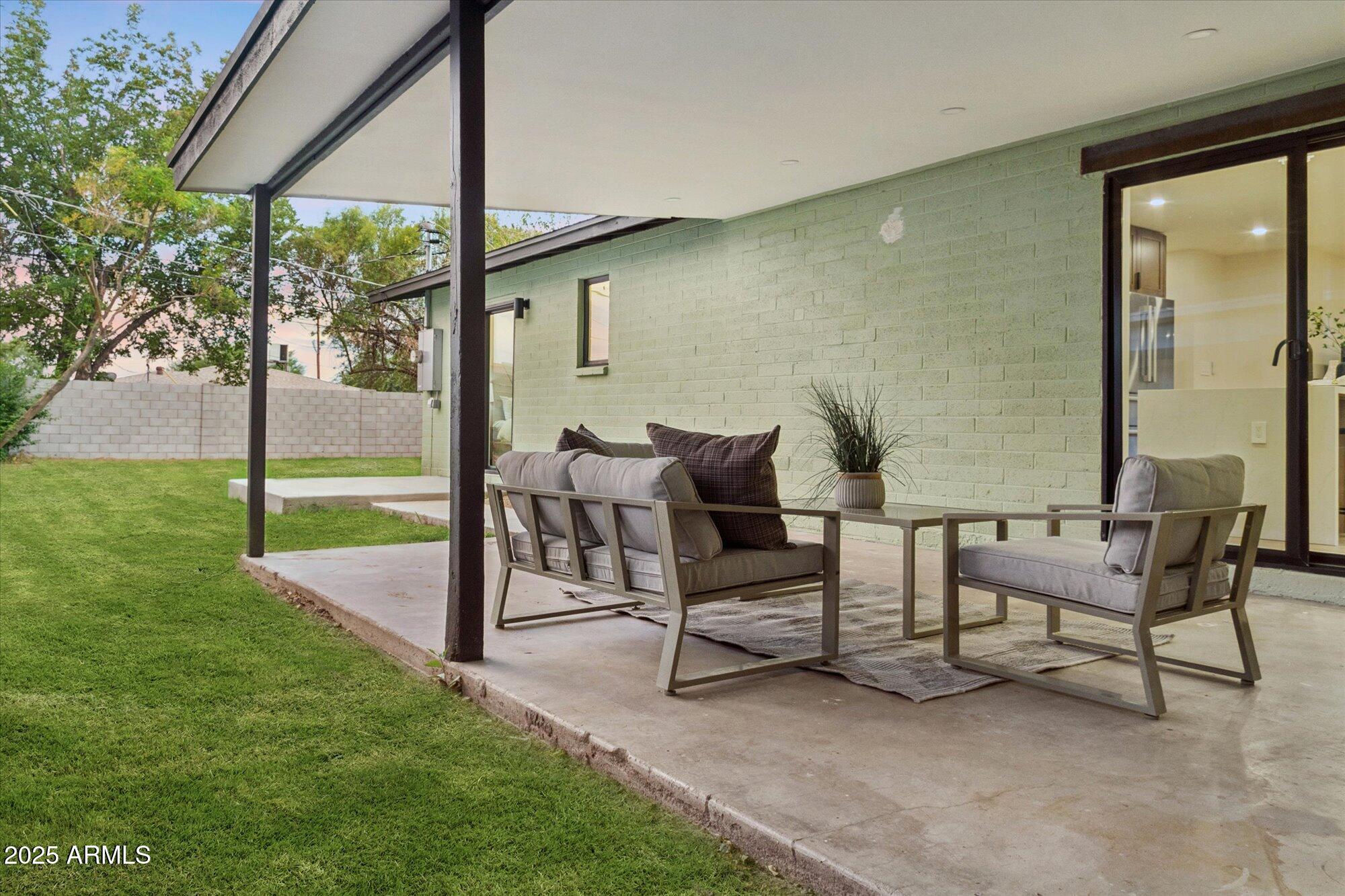 2423 East Flower Street Phoenix, AZ 85016 - Photo 11 of 15 Patio