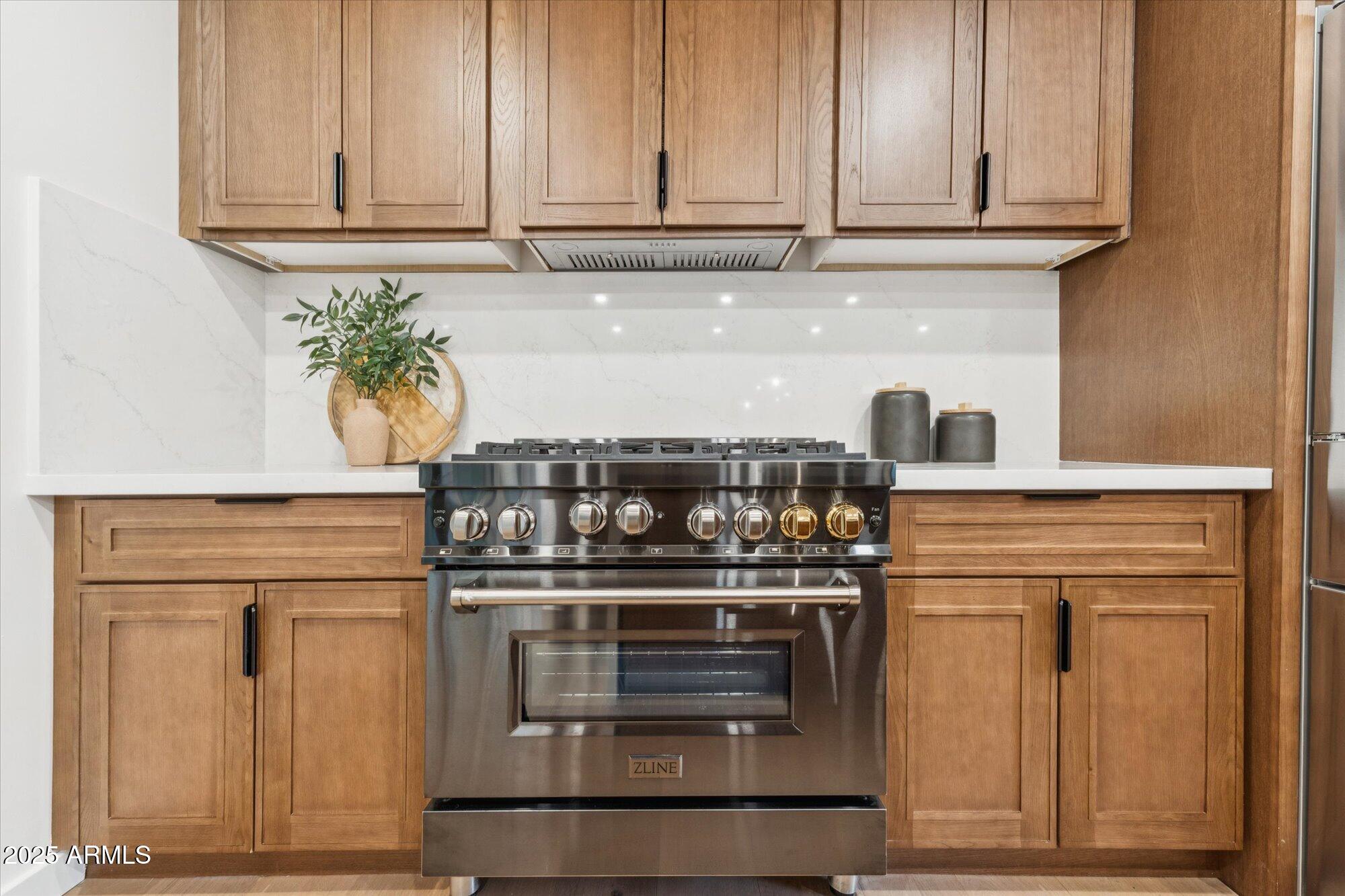 2423 East Flower Street Phoenix, AZ 85016 - Photo 3 of 15 Kitchen