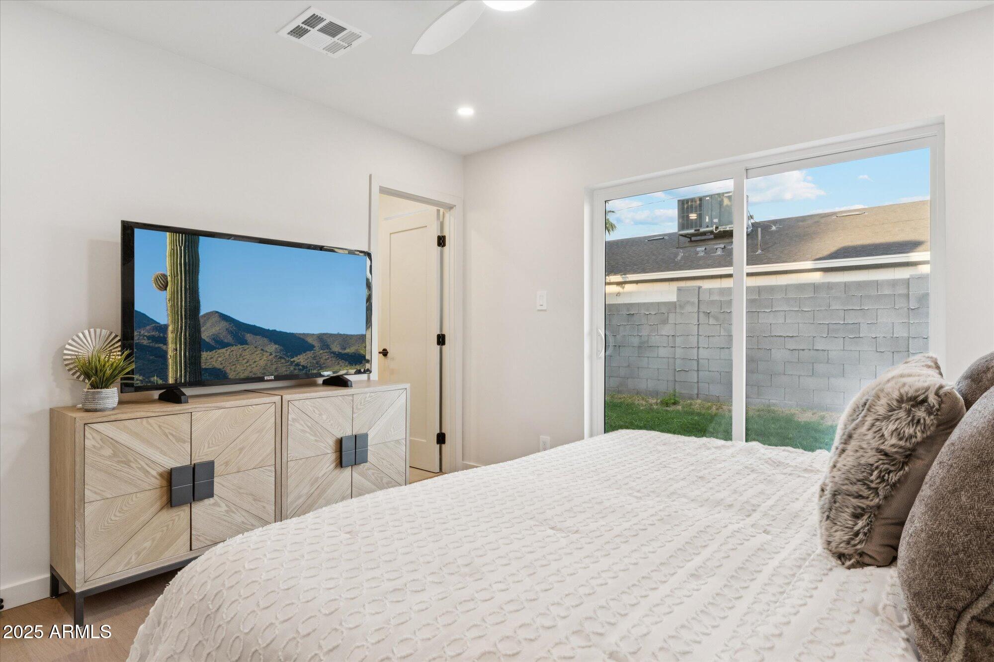 2423 East Flower Street Phoenix, AZ 85016 - Photo 5 of 15 Primary Bedrrom
