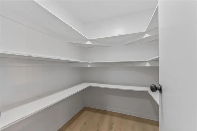 $350,000 | 28200 Northeast 160 Street, Excelsior Springs, MO 64024