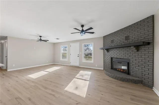 $350,000 | 28200 Northeast 160 Street, Excelsior Springs, MO 64024