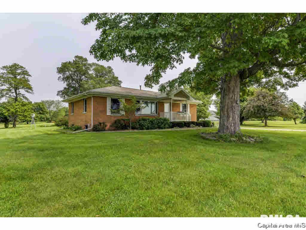 8535 Tolan Road Pleasant Plains, IL 62677 - Photo 2 of 36 Gallery Image 2