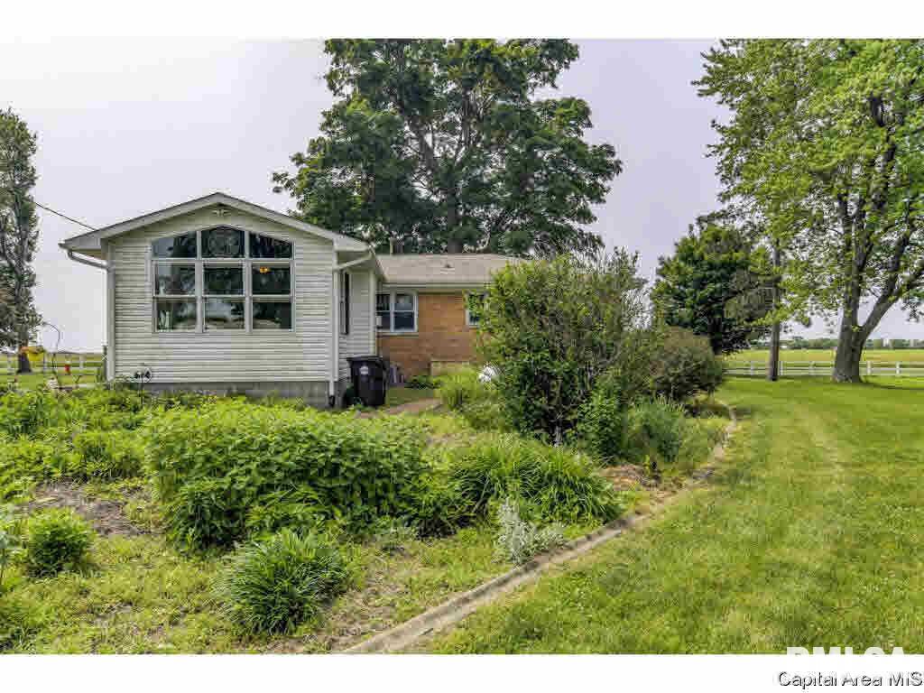 8535 Tolan Road Pleasant Plains, IL 62677 - Photo 28 of 36 Gallery Image 28