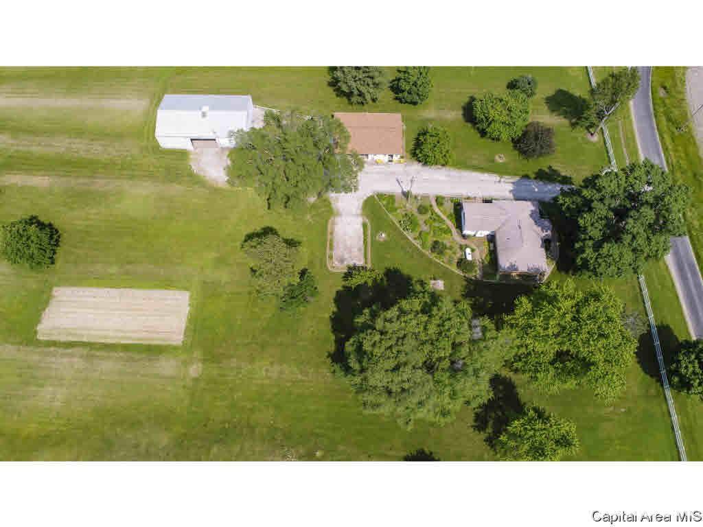 8535 Tolan Road Pleasant Plains, IL 62677 - Photo 34 of 36 Gallery Image 34