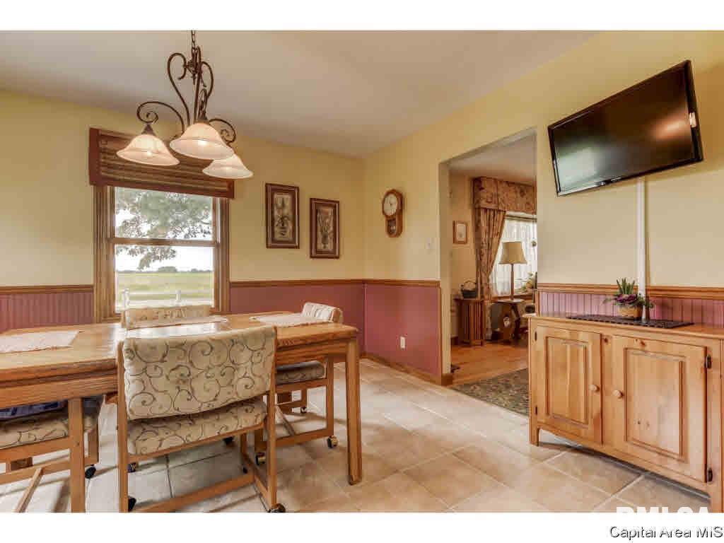 8535 Tolan Road Pleasant Plains, IL 62677 - Photo 6 of 36 Gallery Image 6